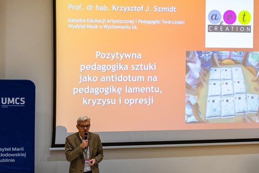 Sztuka w kreowaniu lepszego świata