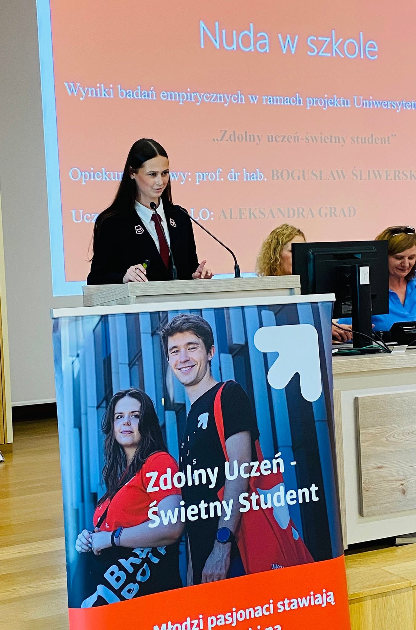 Zdolny Uczeń – Świetny Student Zdolny Uczeń – Świetny Student