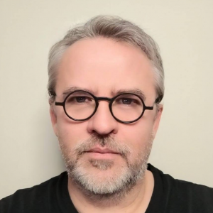 employee photo
