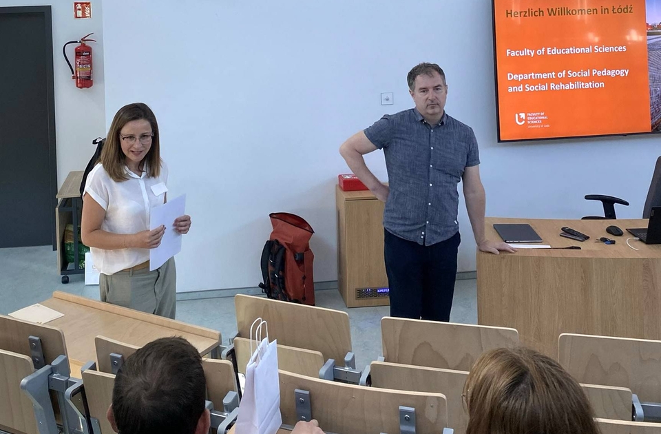 Problemy społeczne i praca socjalna w Niemczech i w Polsce